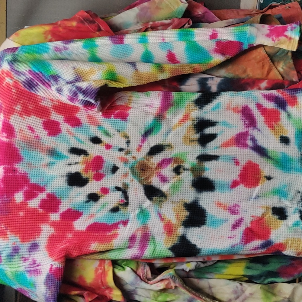 3 tie die tshirts vintage look new tags